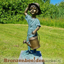 Kinderbeeld "Meisje met Gieter" van brons BBW1538br