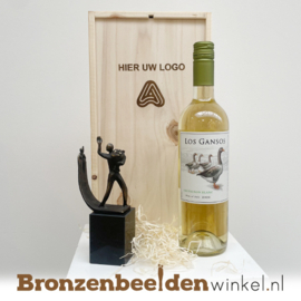 Geschenkkist met beeldje "Uitzwaaien" en drank BBW001br35GK