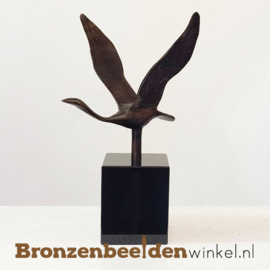 Abstract beeld vogel in brons
