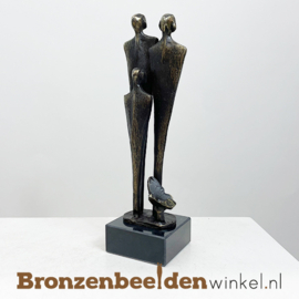 Gedenkbeeldje gezin 3 personen en vlinder BBW006br18