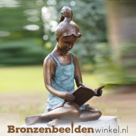 Bronzen lezend meisje als tuinbeeld BBW0803br