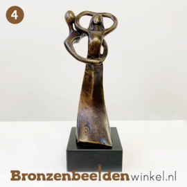 NR 4 | Bronzen beeld Nijmegen "Vertrouwen in elkaar" BBW001br04