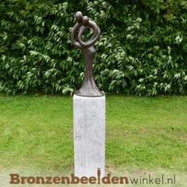 NR 10 | 59 jaar getrouwd cadeau ''Abstract liefdespaar tuinbeeld'' BBW0719br