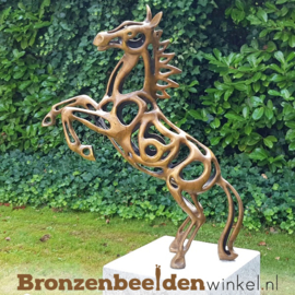 Abstract tuinbeeld steigerend paard BBW2567br