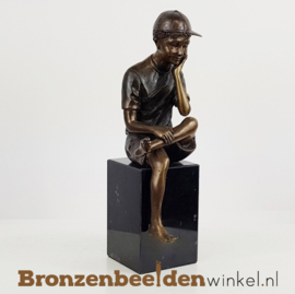Kleine bronzen jongen met pet BBW1246br