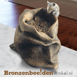 Bronzen muisje met jutezak BBW37046