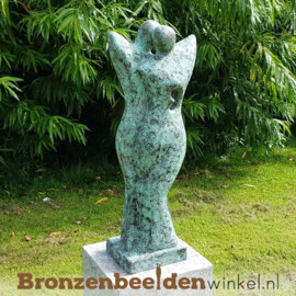 Bronzen liefdespaar tuinbeeld  "Genegenheid" BBW52215br