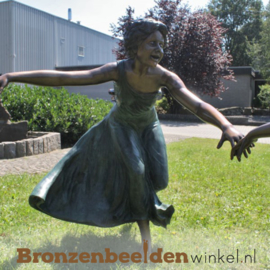 Tuinbeeld dansende vrouwen BBW825