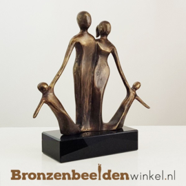 NR 7 | Sinterklaas cadeau "De Gelukkige Familie" BBW22004