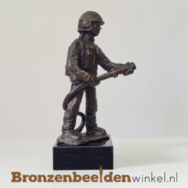 Brandweer beeldje "De Brandweerman" BBW23bp08