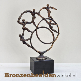 Vriendschap beeldje "Steun voor elkaar (5 pers)" BBW004br34-5