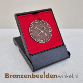 Penning laten maken voor klusser van het jaar