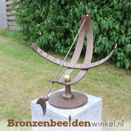 NR 7 | Origineel cadeau bruiloft vrienden "Equatoriale zonnewijzer" BBW0386br