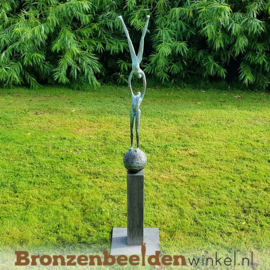 Bronzen tuinbeeld "Vertrouwen" BBW004br42
