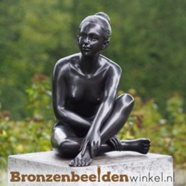 Kunstbeeld vrouw in brons BBW1401br