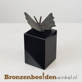 Vlinder beeldje op sokkel BBWR88726os