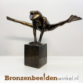 Beeld Yoga kikker in Split houding BBW1725br