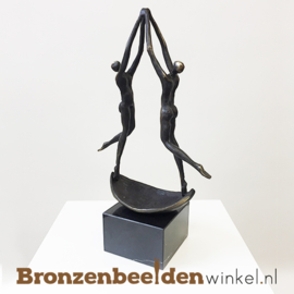 Beeldje "Samen (in evenwicht)" BBW005br74