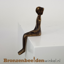 NR 6 | Bronzen beeld Amsterdam "Gezin op bankje ouders met 3 dochters"BBW001br51