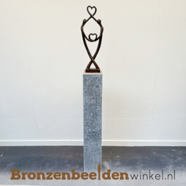 Afrikaans sculptuur "Hartendieven op sokkel" BBW007br29os