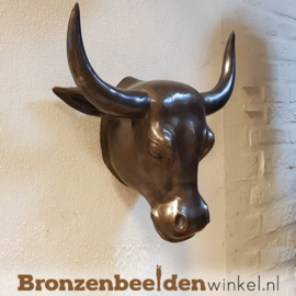 Bronzen stierenkop voor aan de muur