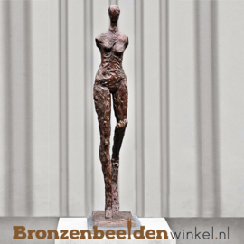 Tuinbeeld moderne vrouw BBW52226br