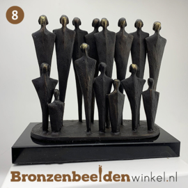 NR 8  | Bronzen beeld Amersfoort "Familie beeld op maat (v.a. 8 pers)"
