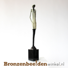 Sculptuur "Stijlvolle jonge man" BBW003br30