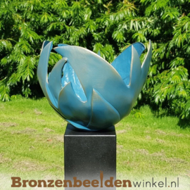 Abstract tuinbeeld "Bloem des Levens" - Blauw