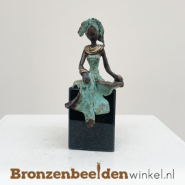 Afrikaans beeld "Esi" 12 cm BBWZT12KL