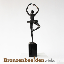 NR 7 | Cadeau vrouw 63 jaar ''Dansende ballerina'' BBW003br51