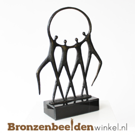 Condoleance beeld "Een warme band" BBW006br55