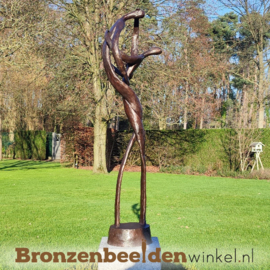 Liefde tuinbeeld "Verslingerd aan Elkaar" BBW52230br