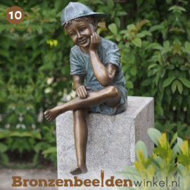 NR 10 | Cadeau man 85 jaar ''Bronzen jongen met pet'' BBW1324br