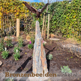Bronzen beeld vliegende uil op leisteen sokkel BBW2209-ls