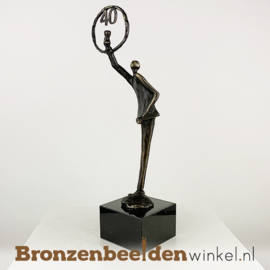 TOP 40 jaar vrouw cadeau "Het glas heffen met jaartal 40"