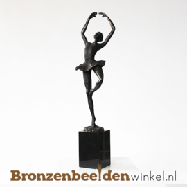 NR 7 | Cadeau vrouw 63 jaar ''Dansende ballerina'' BBW003br51