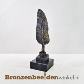 Beeldje ganzenveer pen in inktpot BBW23bp19