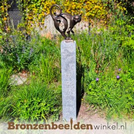 Beeld moderne kat in brons BBW2934br