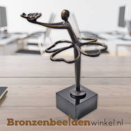 Kunst beeldje "Geluk wensen" BBW001br34