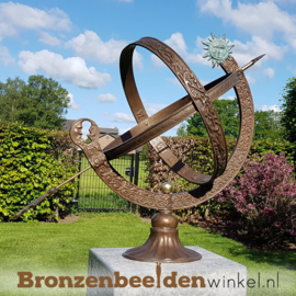 Asbestemming tuin zonnewijzer op sokkel "Zon en Maan" BBW22ab41br