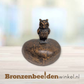 Bronzen asbeeldje met uiltje BBW0434BR