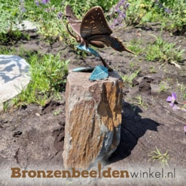 Bronzen beeld vlinder op tak BBW37309