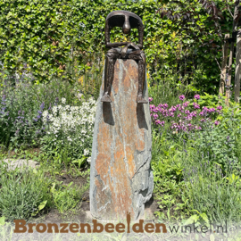 Tuinbeeld "De Stilte" op Leisteen sokkel