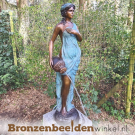 Bronzen fontein "Vrouw met kelk" BBW52211br
