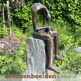 Tuinbeeld "De Stilte" op Leisteen sokkel