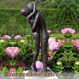 Bronzen beeld Lent ''Liefdespaar'' BBW1728br