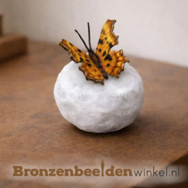 Oranje bronzen vlinder beeldje op keitje BBW1548br