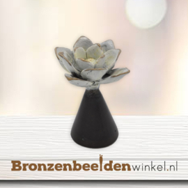 Asbeeldje met bloem BBW0693br