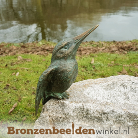 Vogeldrinkbak natuursteen met 2 ijsvogeltjes BBWR42055